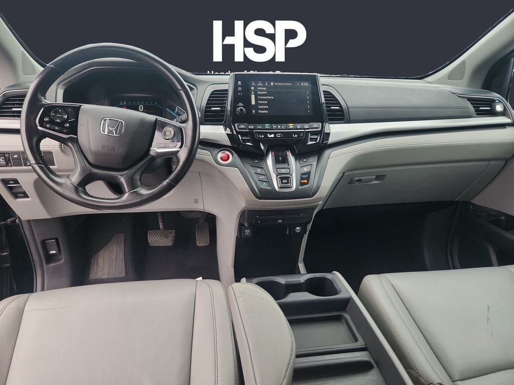 Used 2018 Crystal Black Pearl Honda Touring image 10