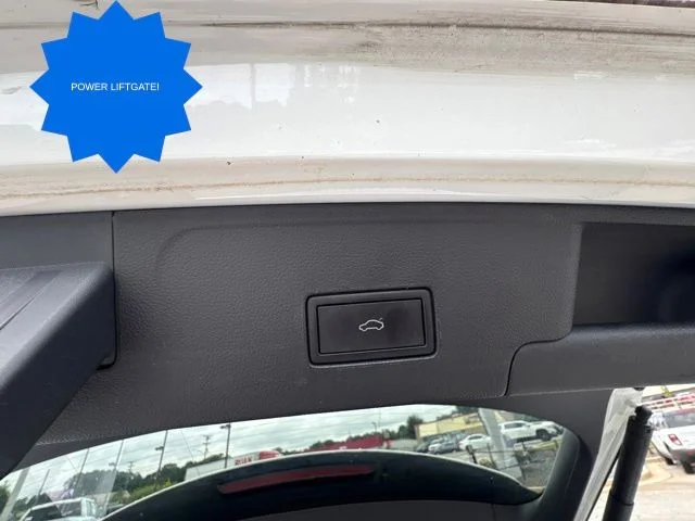 Used 2022 White Volkswagen 2.0T SEL image 26