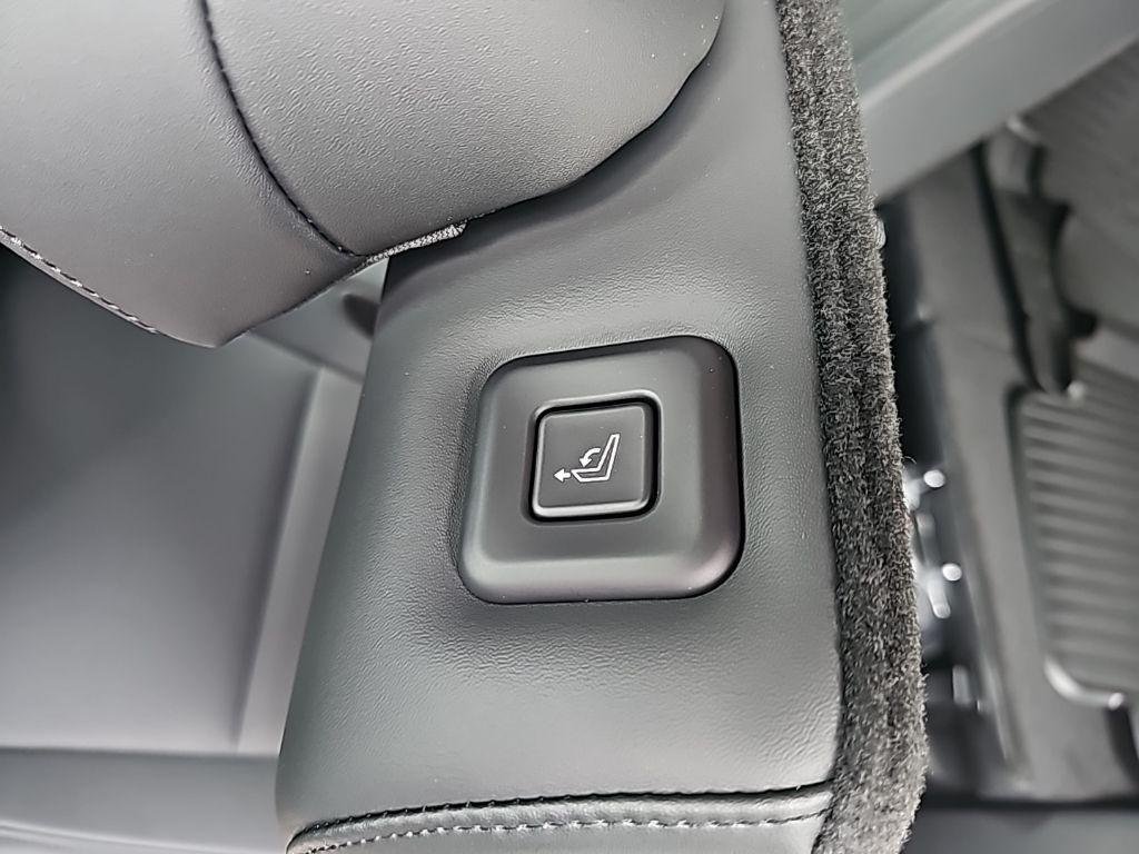 New 2026 Gray Hyundai SEL AWD image 31