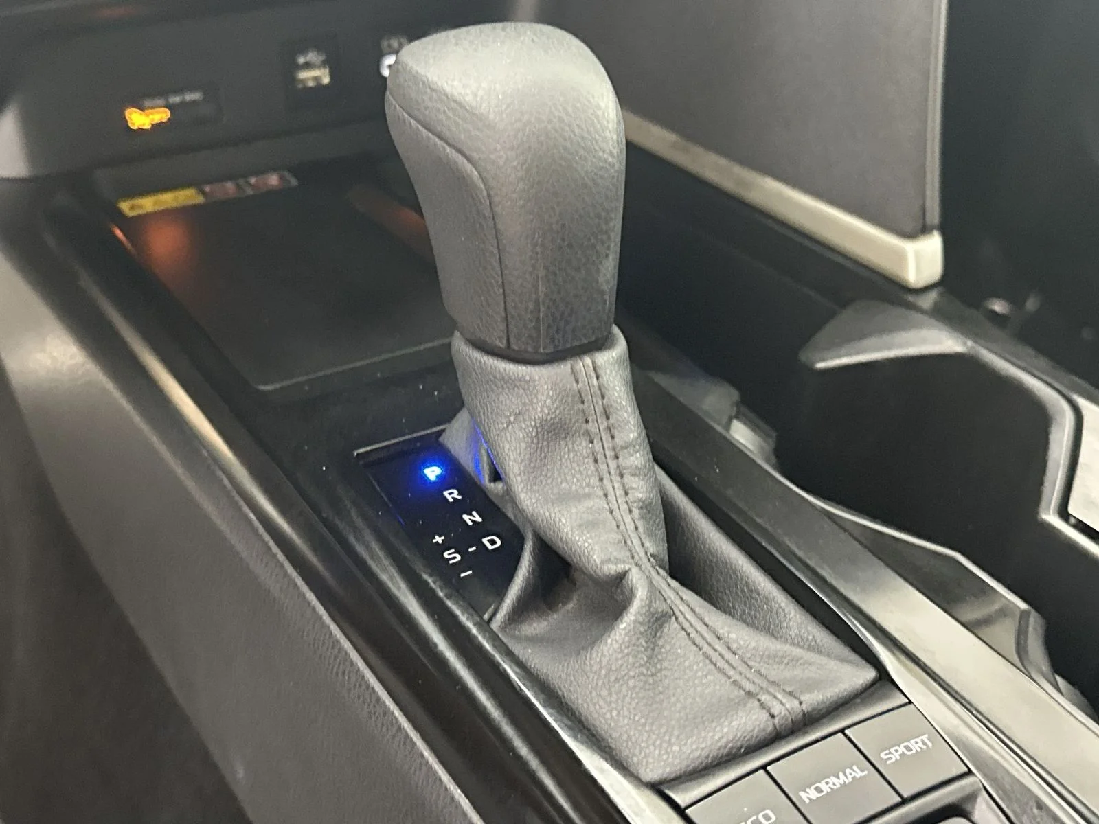 Used 2025 Black Toyota LE image 19