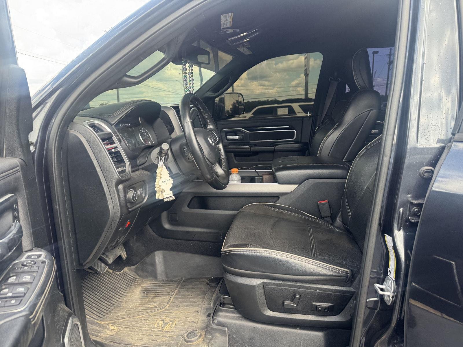 Used 2021 Maximum Steel Metallic Clearcoat Ram Laramie image 3