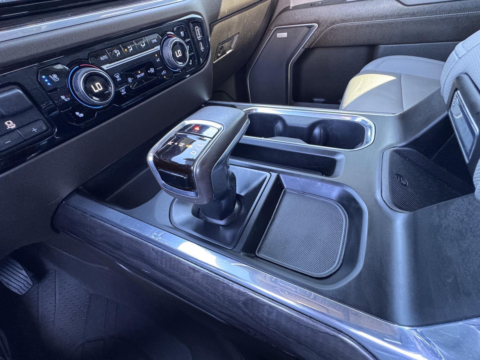 2022 Chevrolet Silverado 1500 LTZ - Photo 25