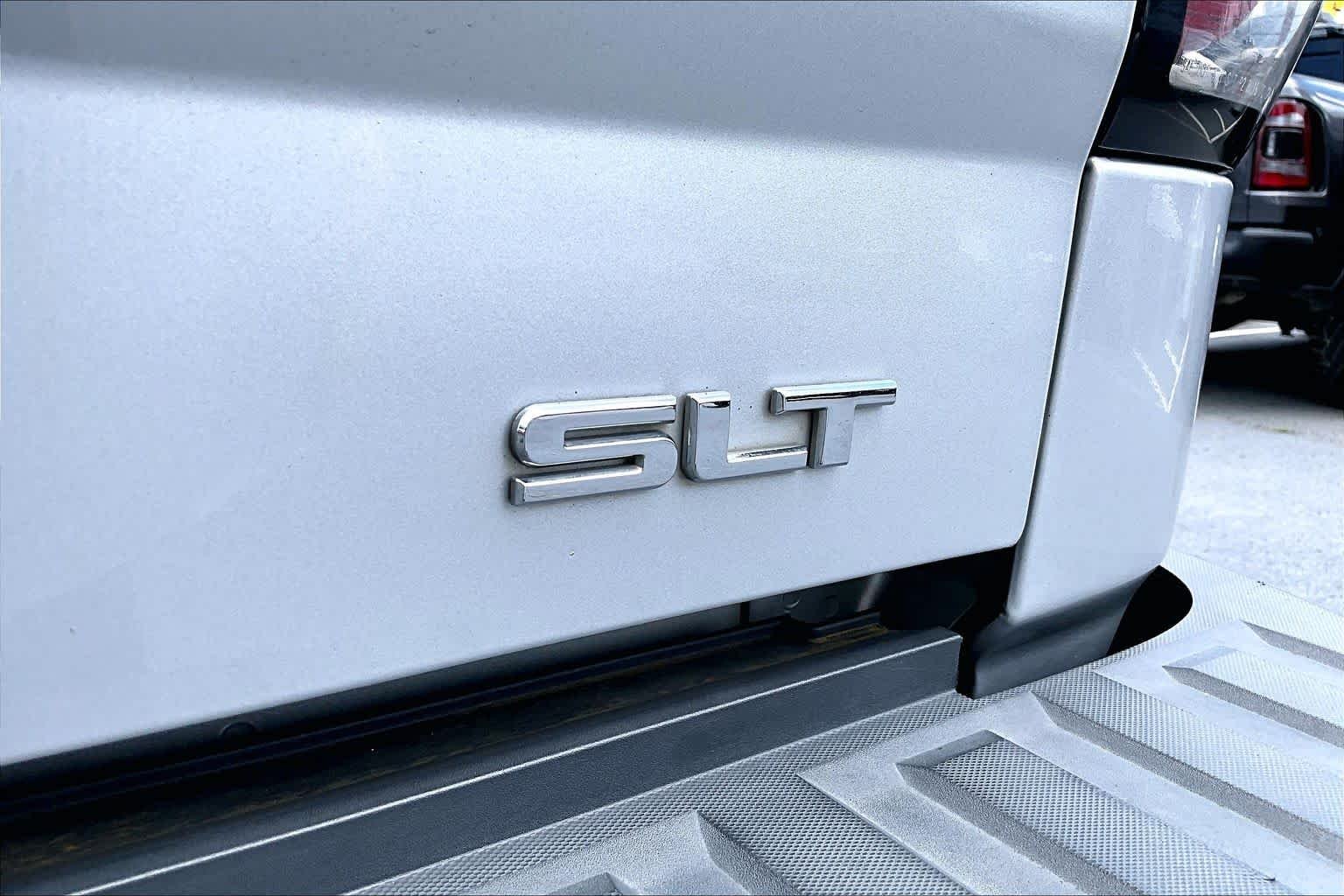 Used 2017 Quicksilver Metallic GMC SLT image 10