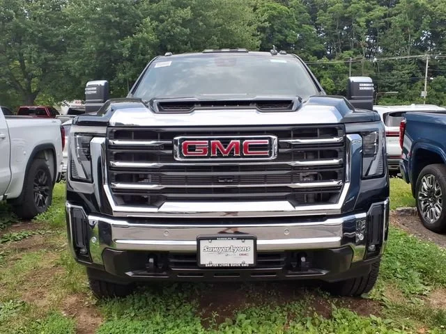 New 2026 Onyx Black GMC SLT image 2