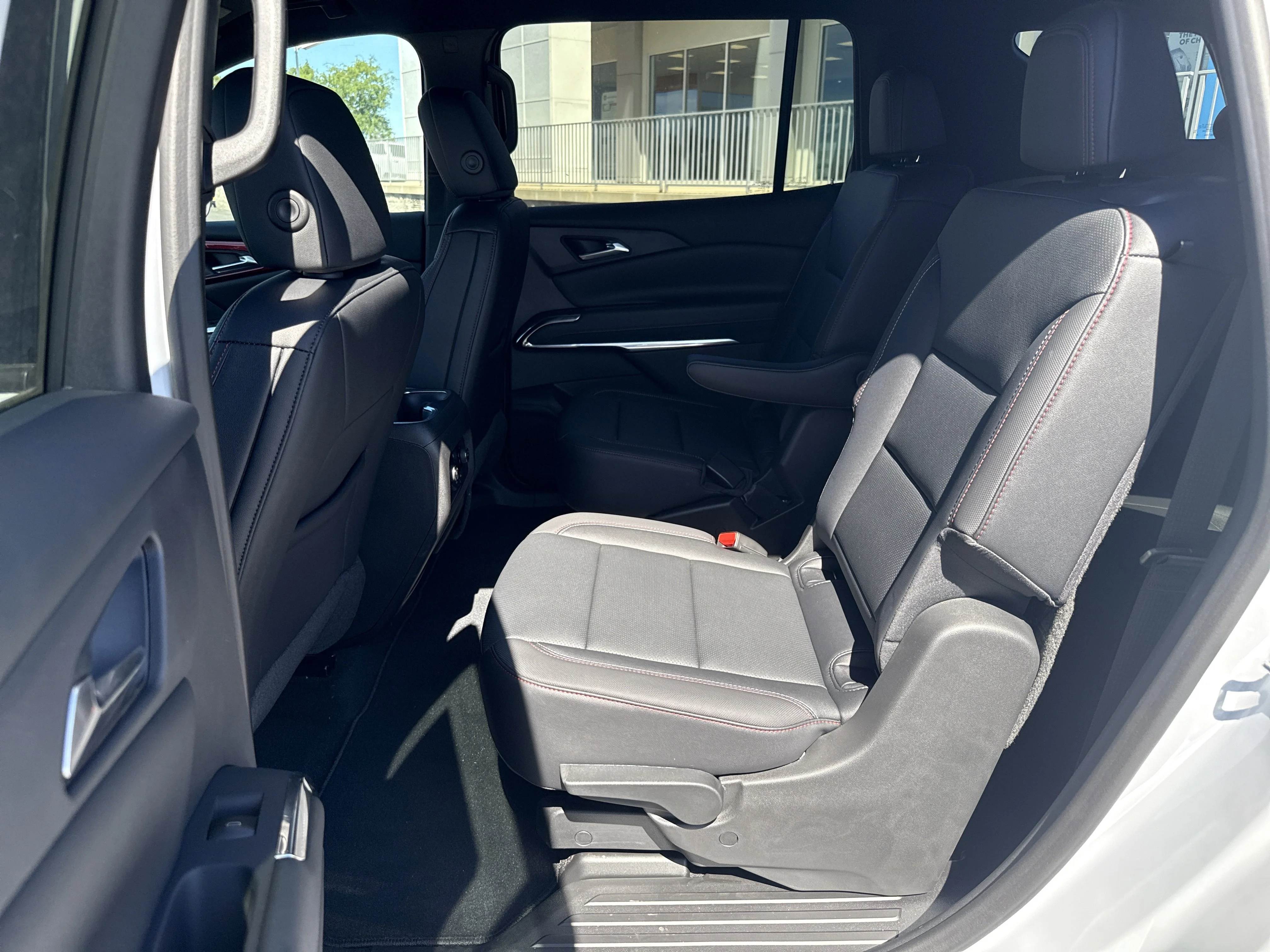 New 2026 Polar White Tricoat Chevrolet Z71 image 11