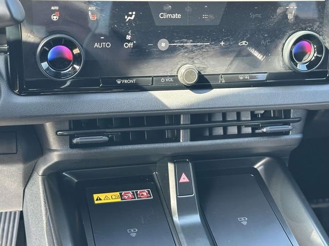 2026 Toyota bZ XLE - Photo 21