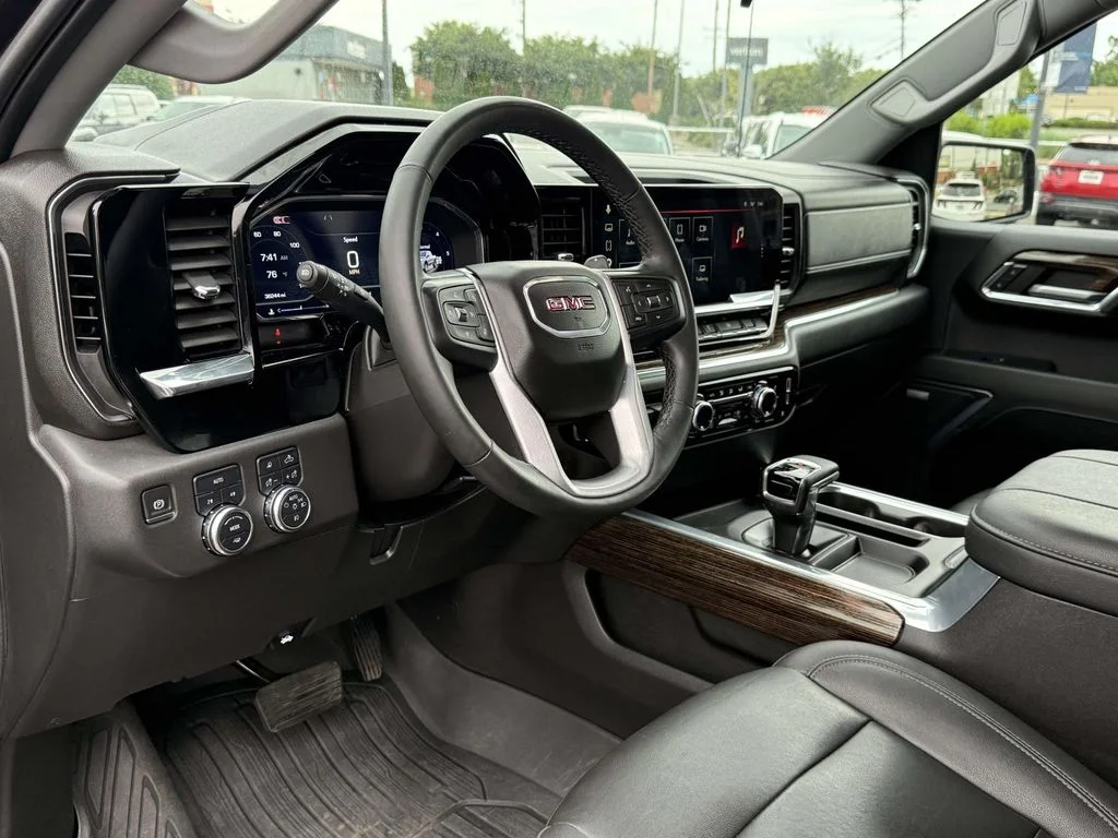 Used 2024 Silver GMC Elevation image 2