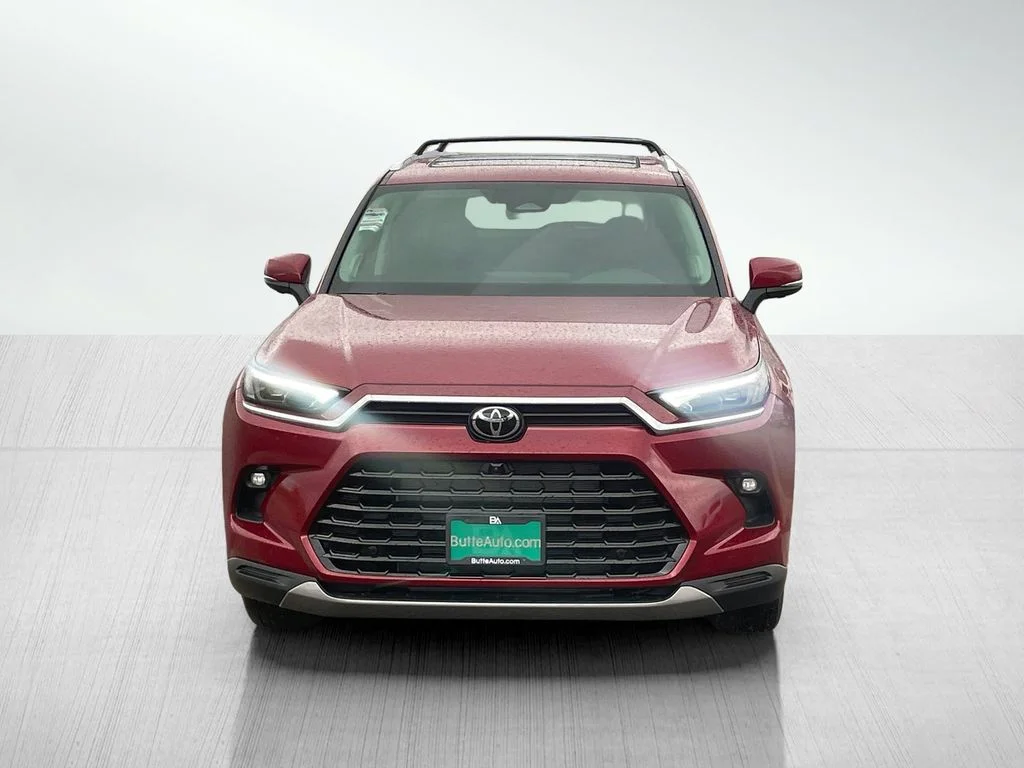 New 2026 Ruby Flare Pearl Toyota Platinum image 8