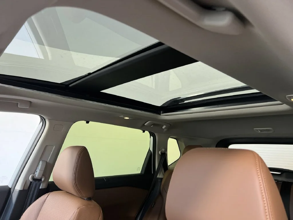 New 2026 Everest White Pearl TriCoat Nissan Platinum image 16