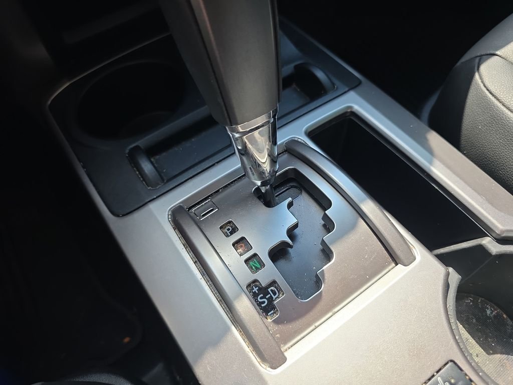 Used 2024  Toyota SR5 Premium image 28