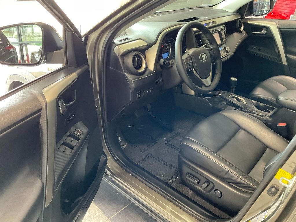 Used 2015 Brown Toyota Limited image 8