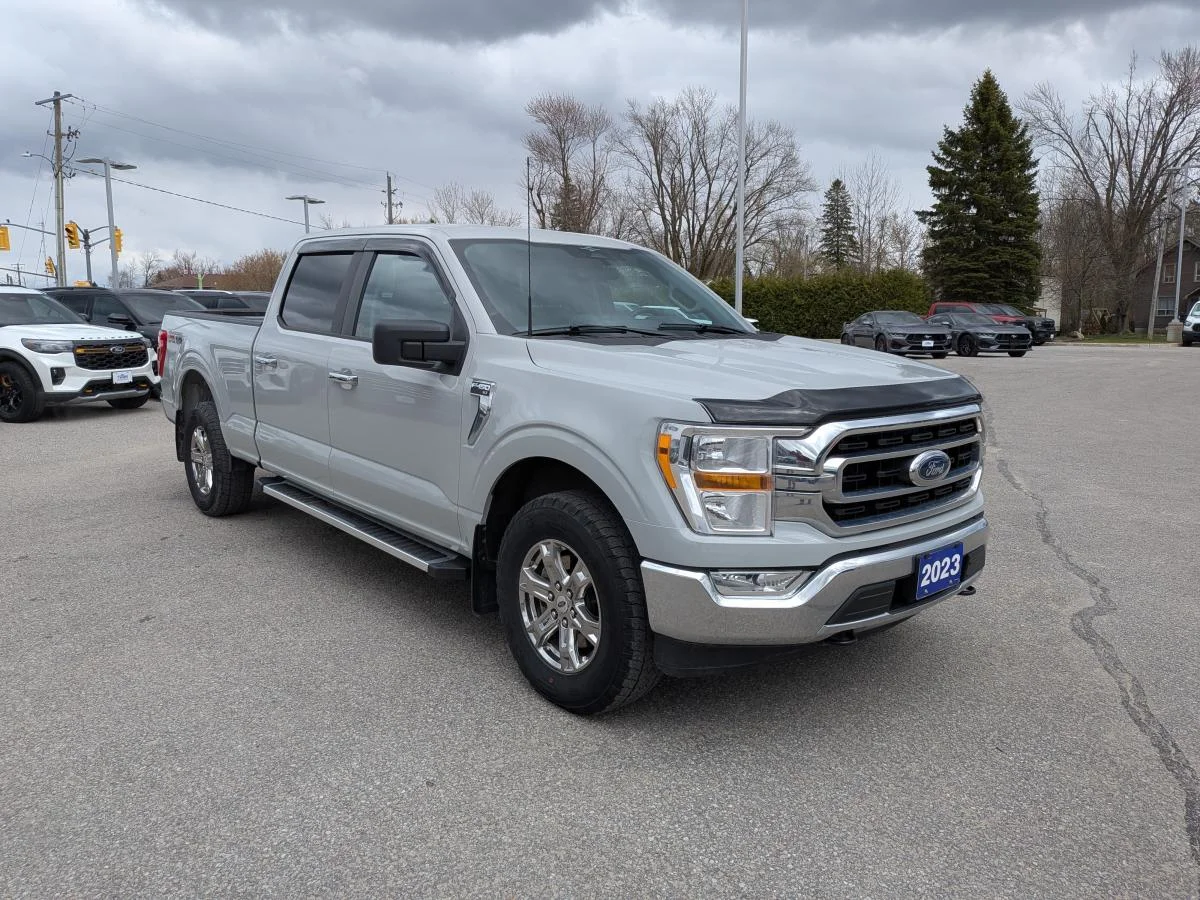 Used 2023 White Ford XLT image 3