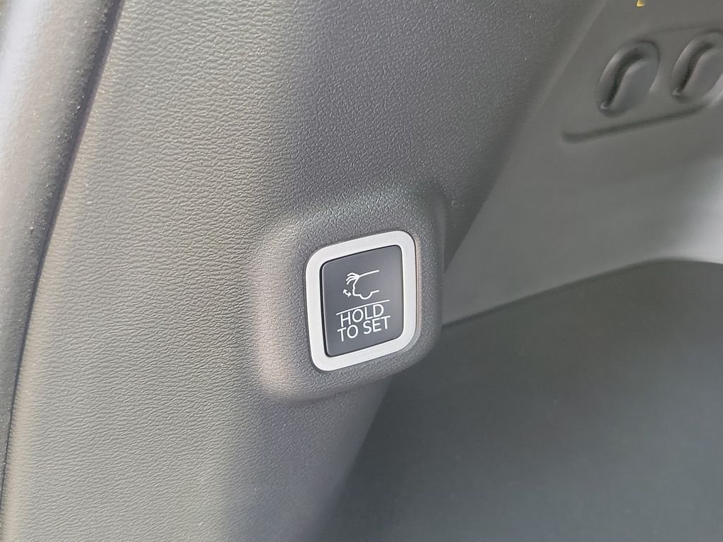 New 2026 Sting-Gray Clearcoat Jeep Limited image 9