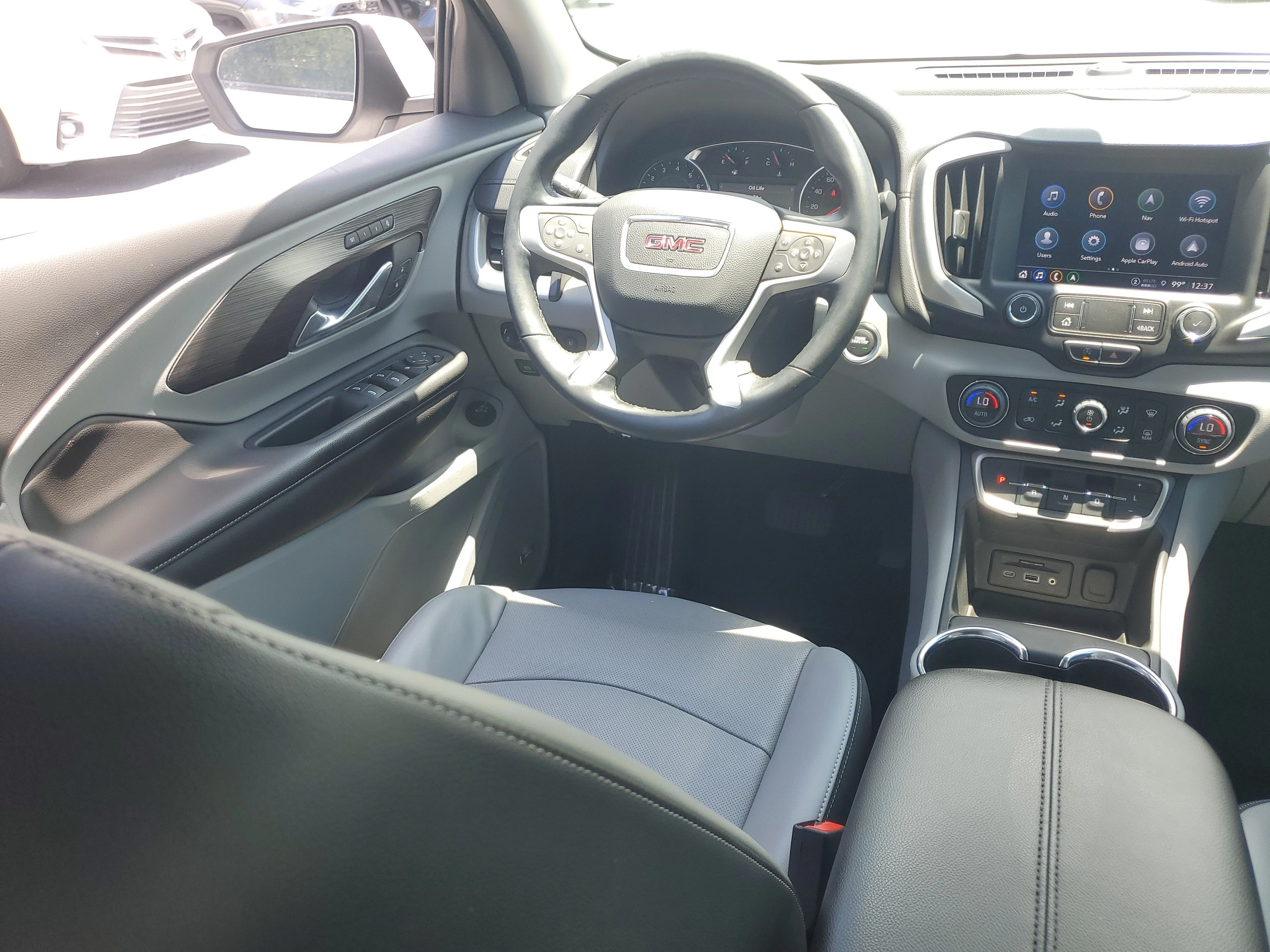 Used 2023 White Frost Tricoat GMC SLT image 19