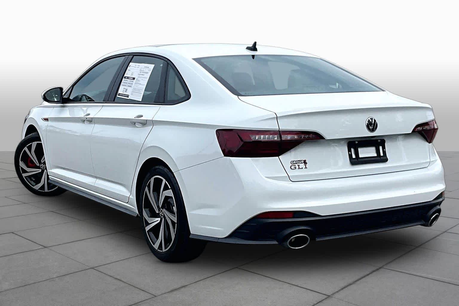 Used 2024 Pure White Volkswagen Autobahn image 12