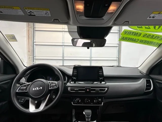 Used 2022 Black Kia LX image 4