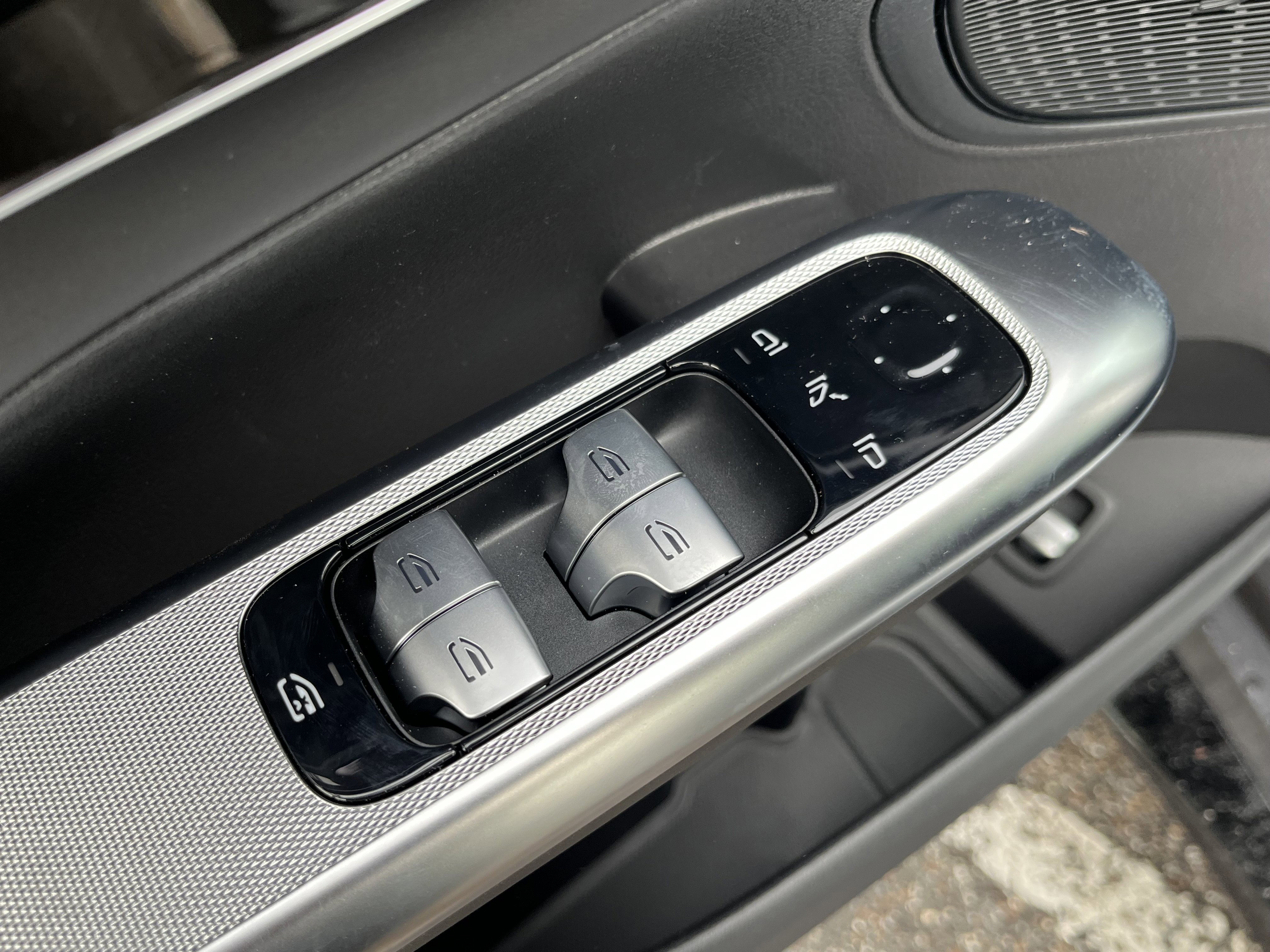 New 2026 MANUFAKTUR Alpine Grey Mercedes-Benz AMG® GLC 43 image 15