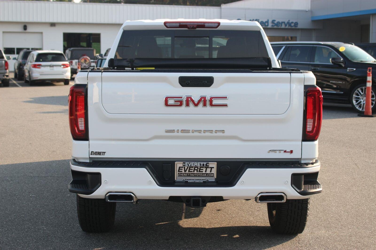 Used 2026 Summit White GMC AT4 image 6