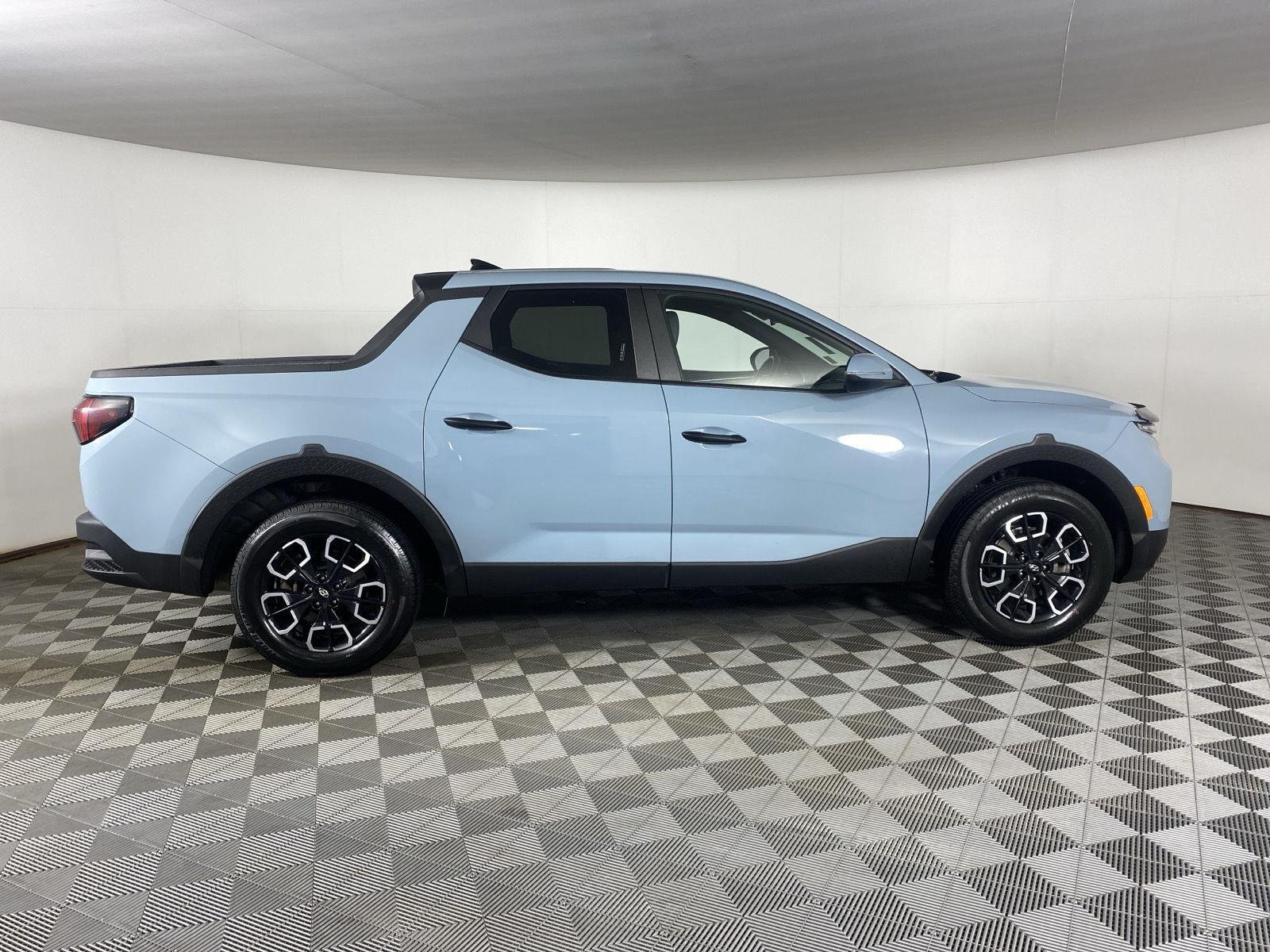 Used 2023 Blue Stone Hyundai SEL image 11