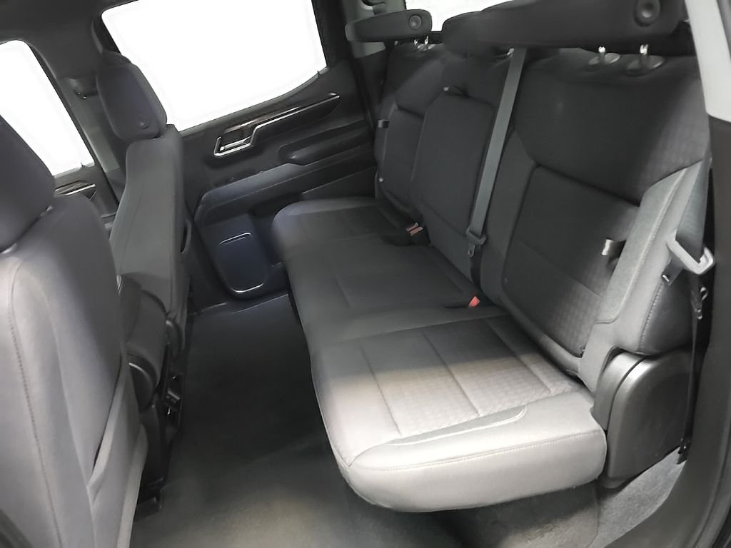 Used 2022 Silver GMC Elevation image 31
