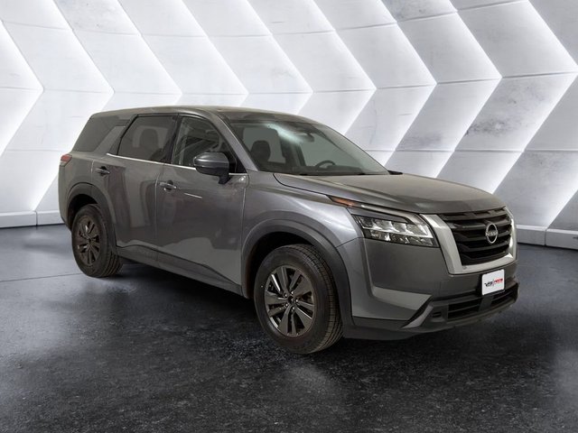 2022 Nissan Pathfinder S