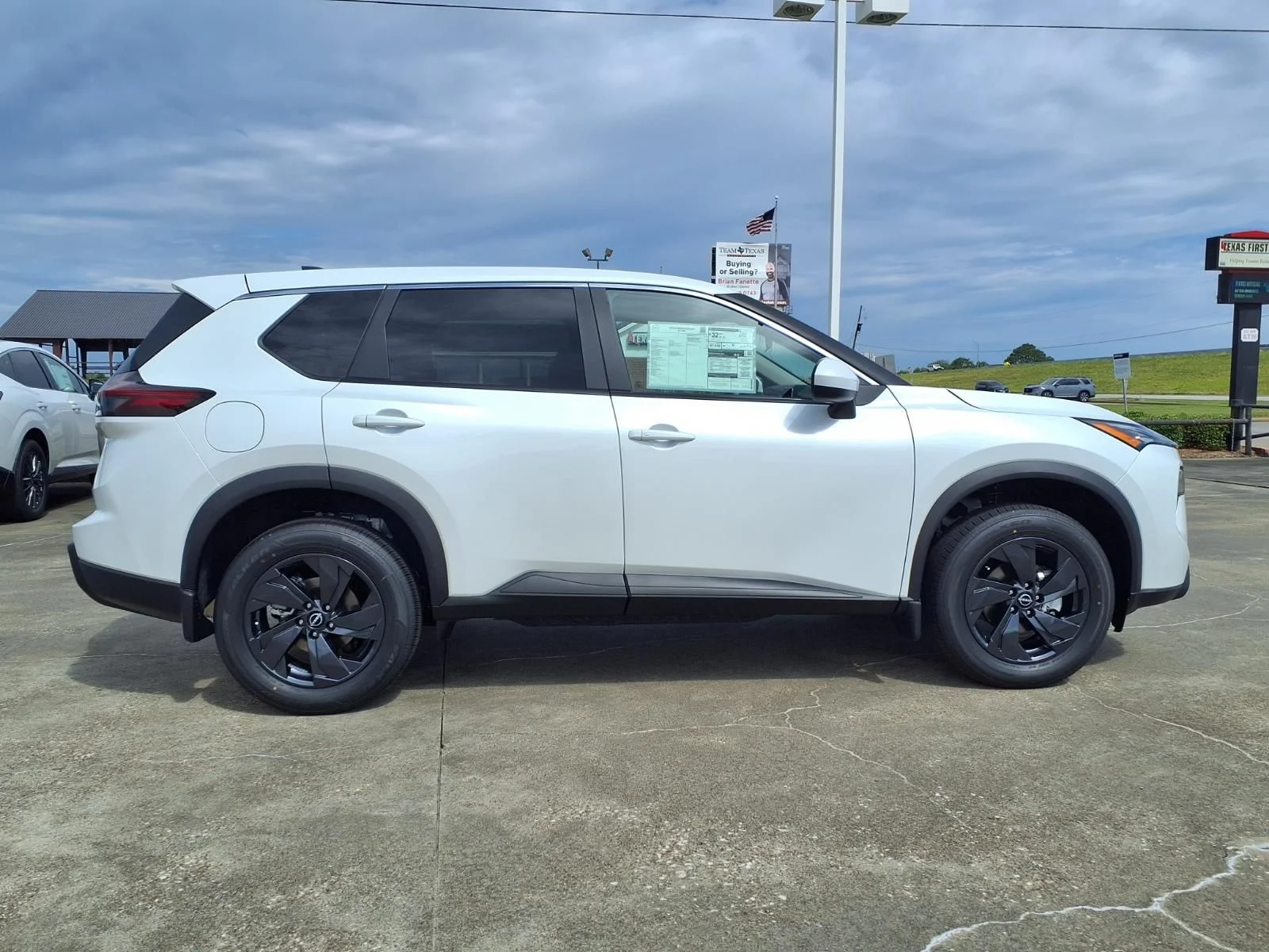 New 2026 White Nissan SV image 7