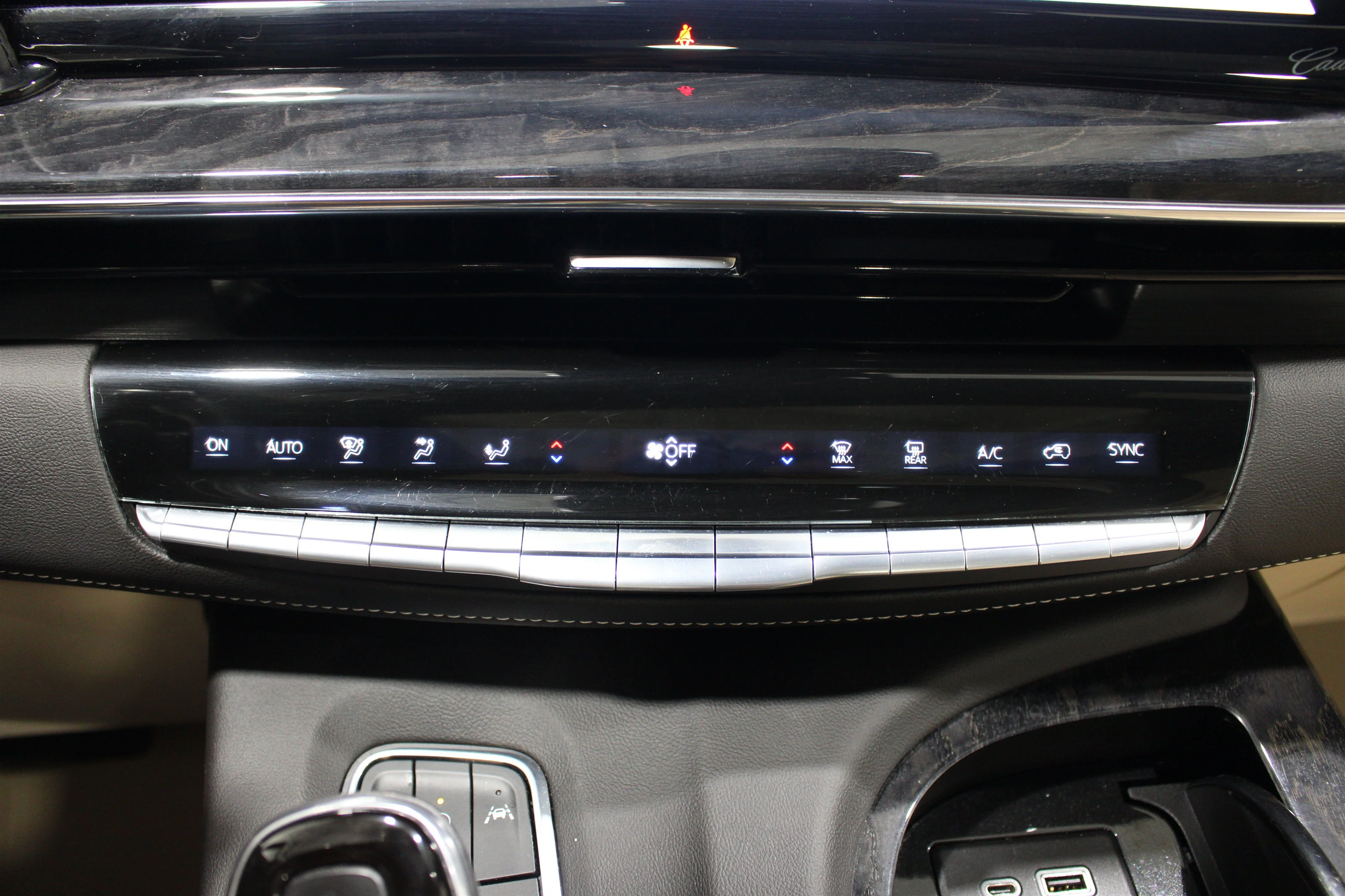 2021 Cadillac Escalade Premium Luxury - Photo 20