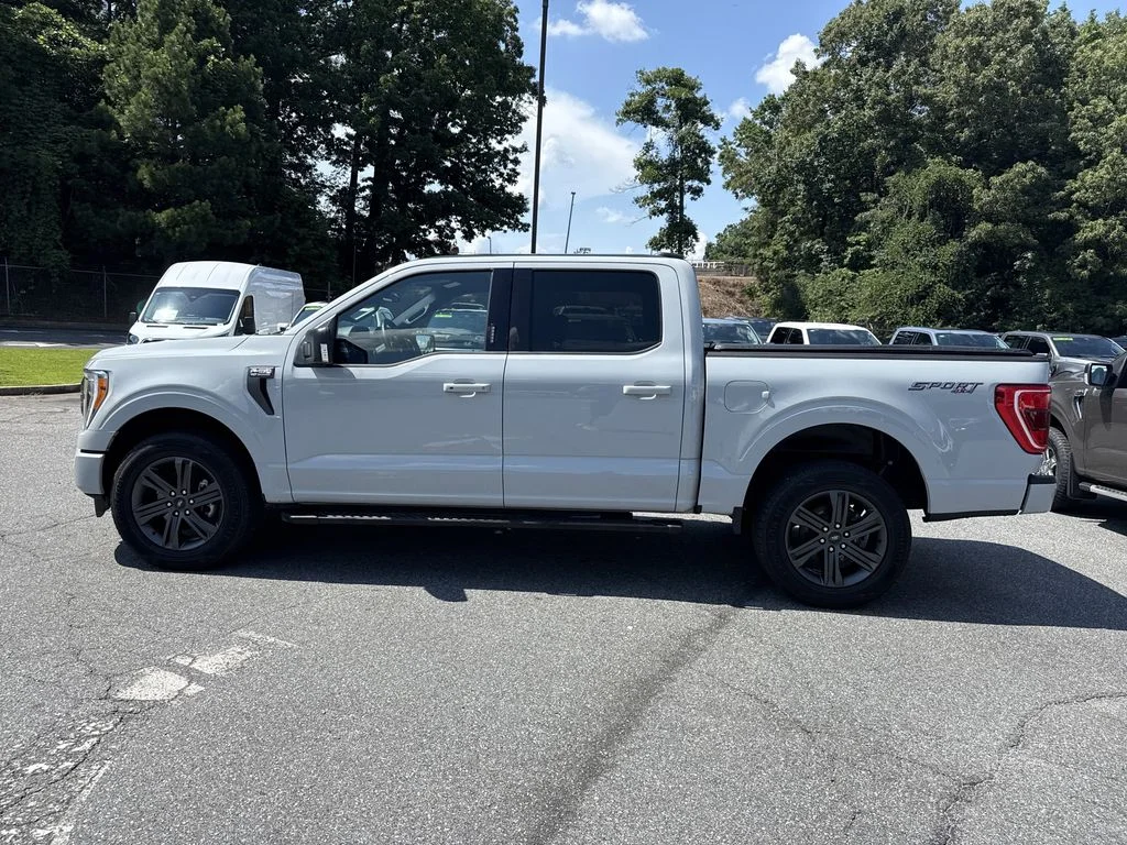 Used 2023 White Ford XLT image 4