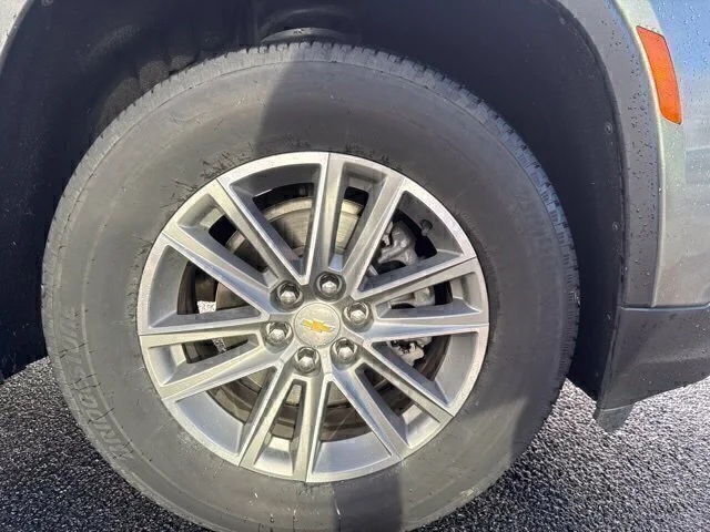 Used 2022  Chevrolet LT image 4