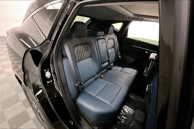 New 2026 Super Black Nissan Platinum image 36