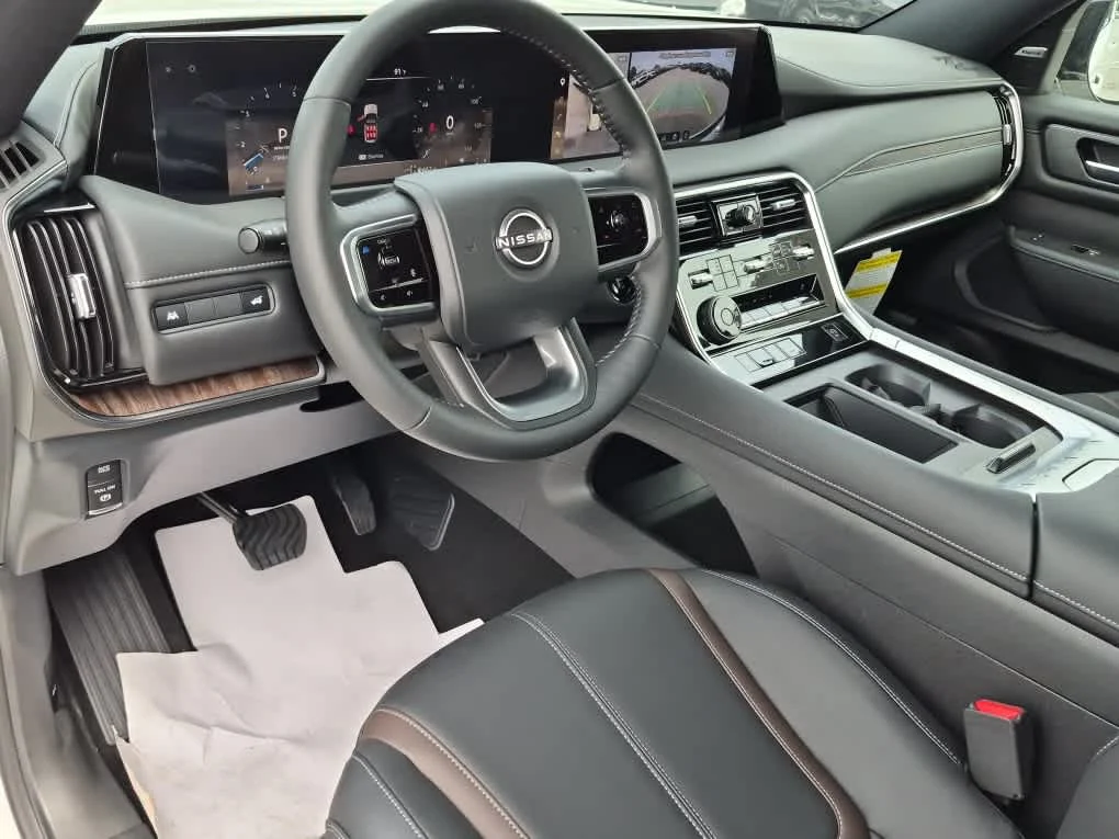 New 2026 Aspen White TriCoat Nissan SL image 13