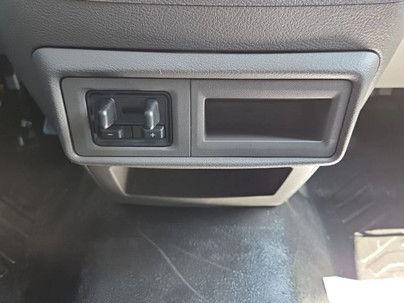 New 2026 Oxford White Ford Cargo Van image 31
