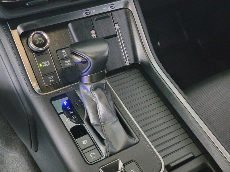 2024 Lexus GX Luxury - Photo 26
