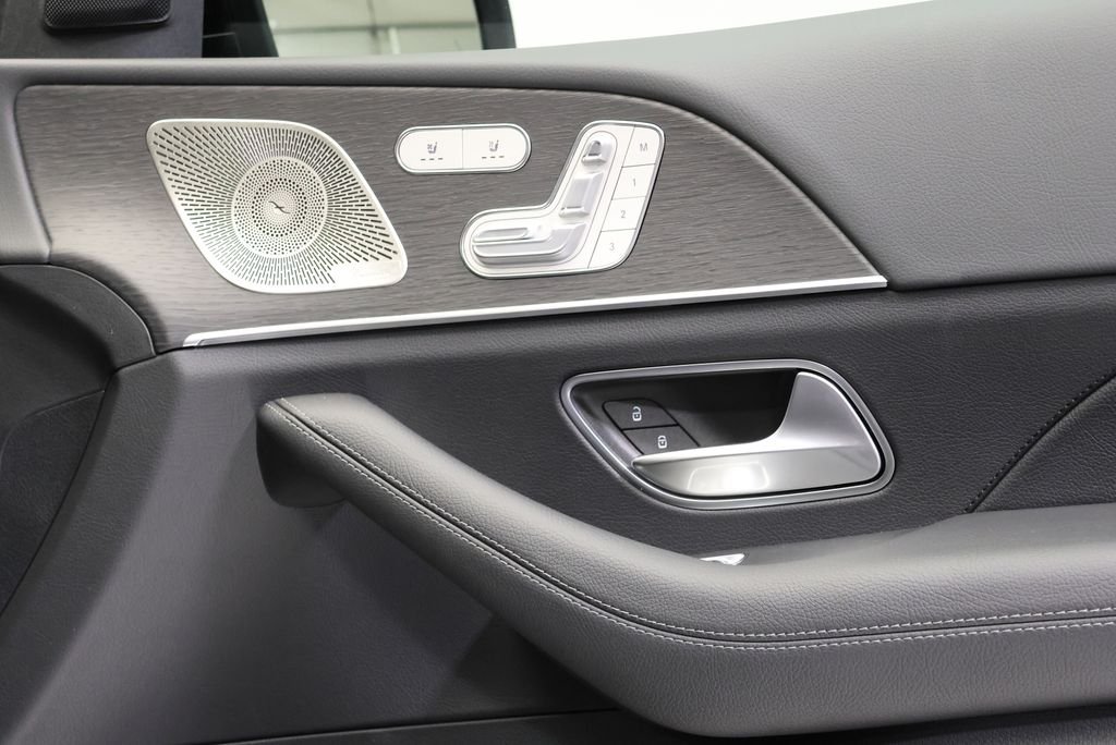 Used 2026 Black Mercedes-Benz GLE 350 image 47