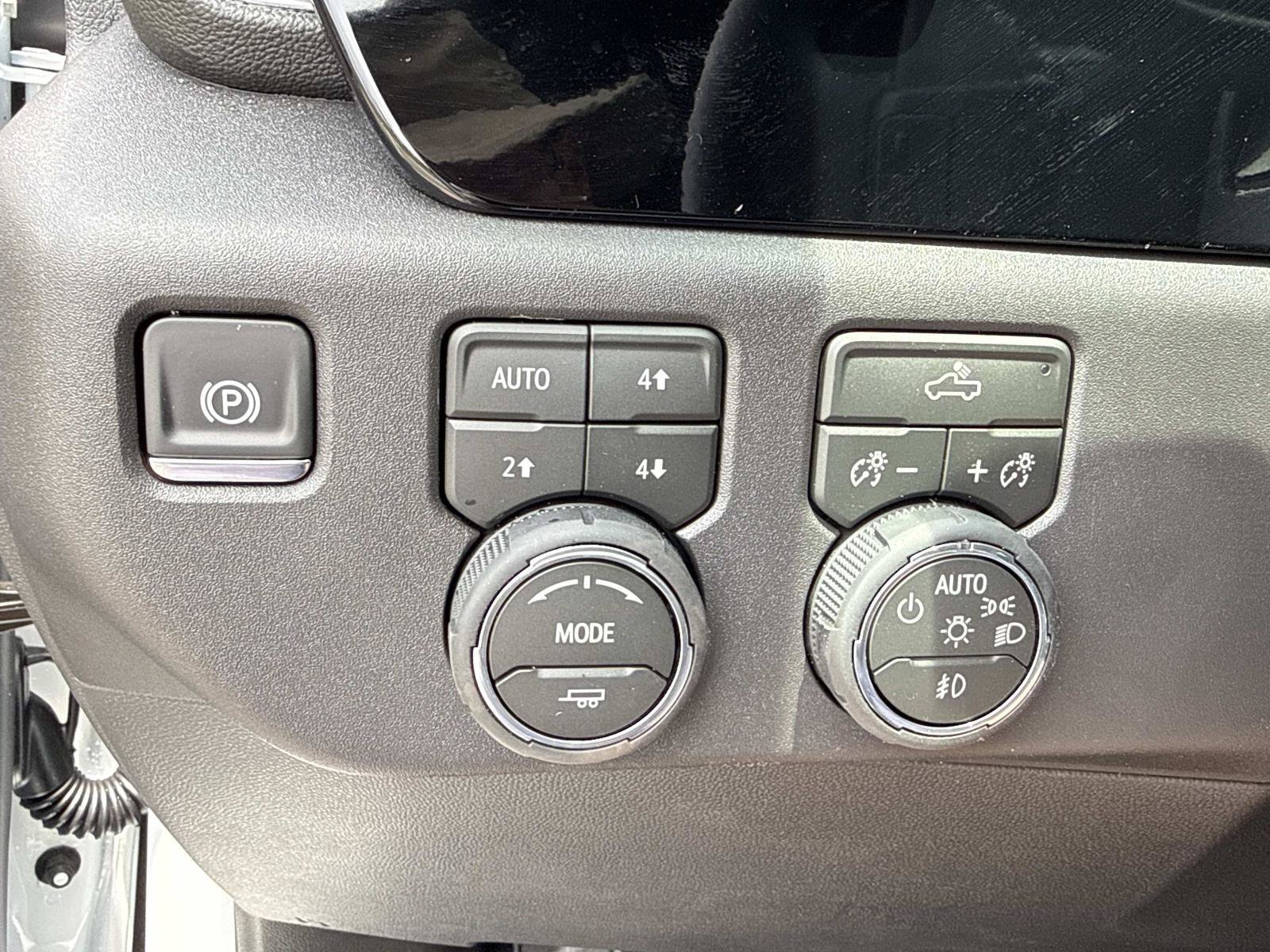 New 2026 Summit White Chevrolet LT Trail Boss image 30