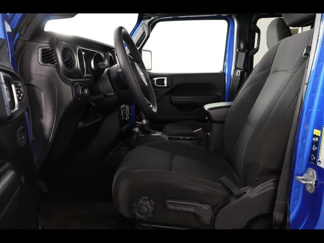 Used 2023 Blue Jeep High Tide image 12
