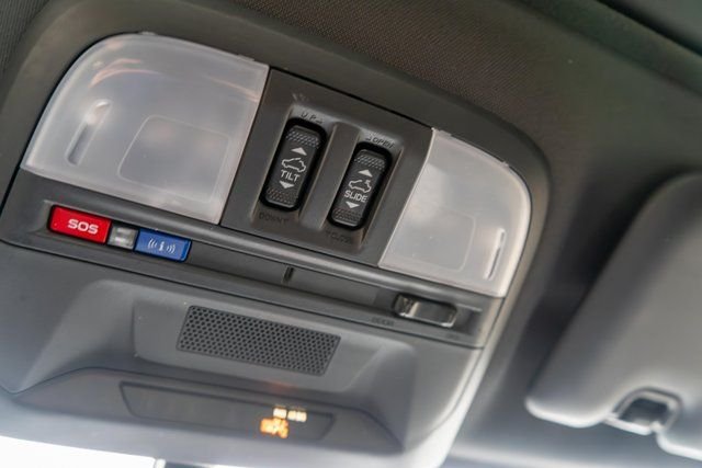Used 2022 White Subaru Premium image 33