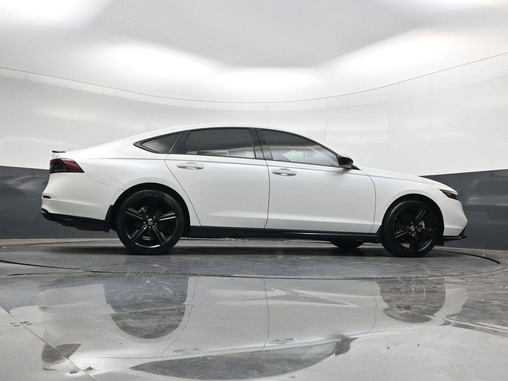 Used 2023  Honda Sport-L image 38