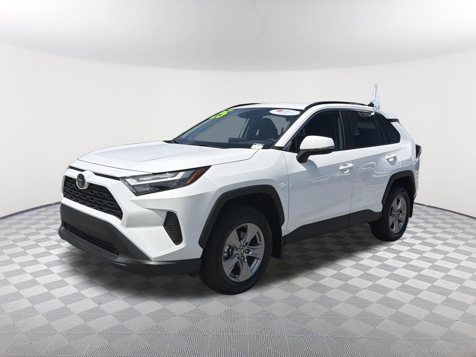 Certified Used 2025 Ice Cap Toyota XLE image 3