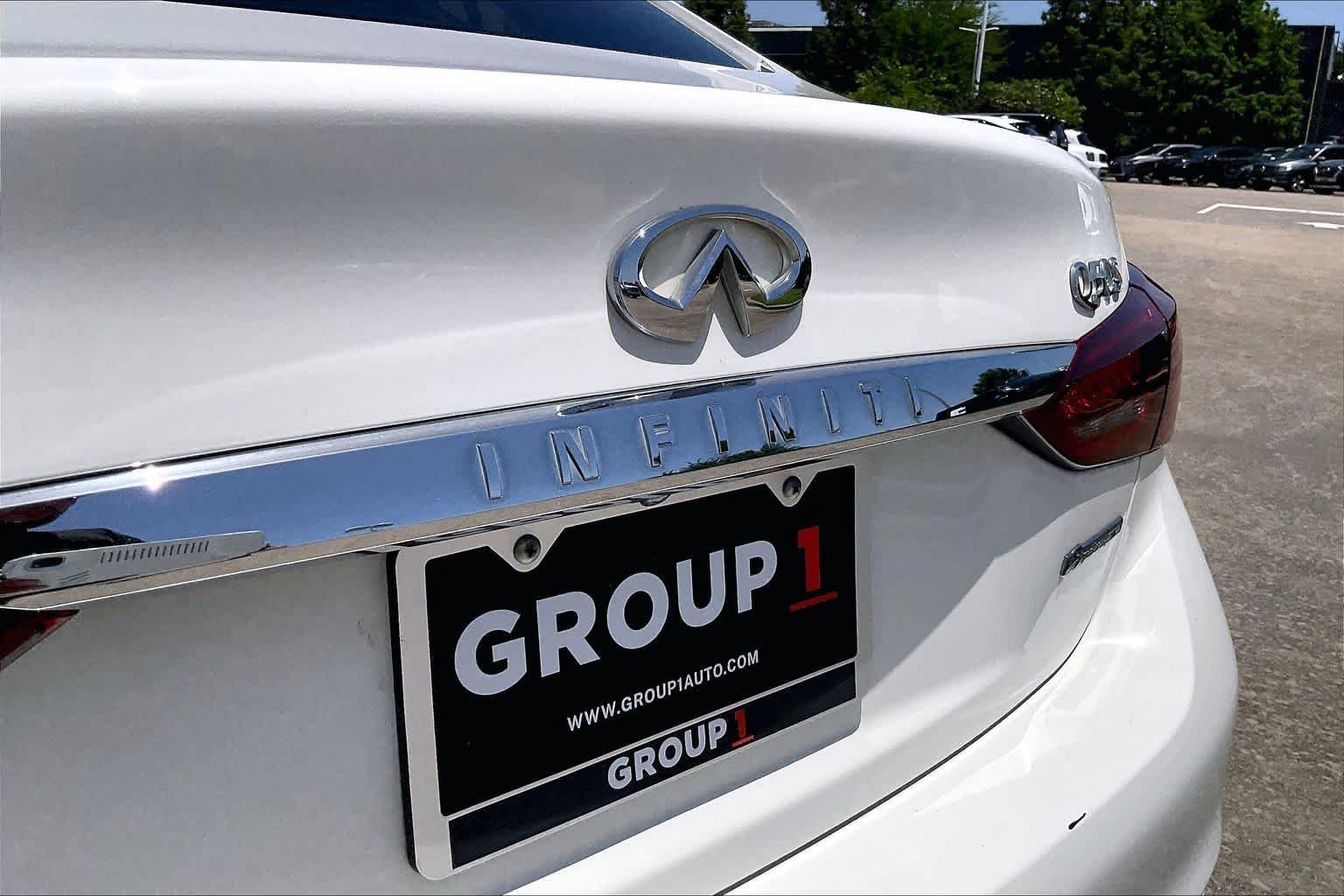 Used 2019 Pure White INFINITI 3.0t Signature Edition image 29
