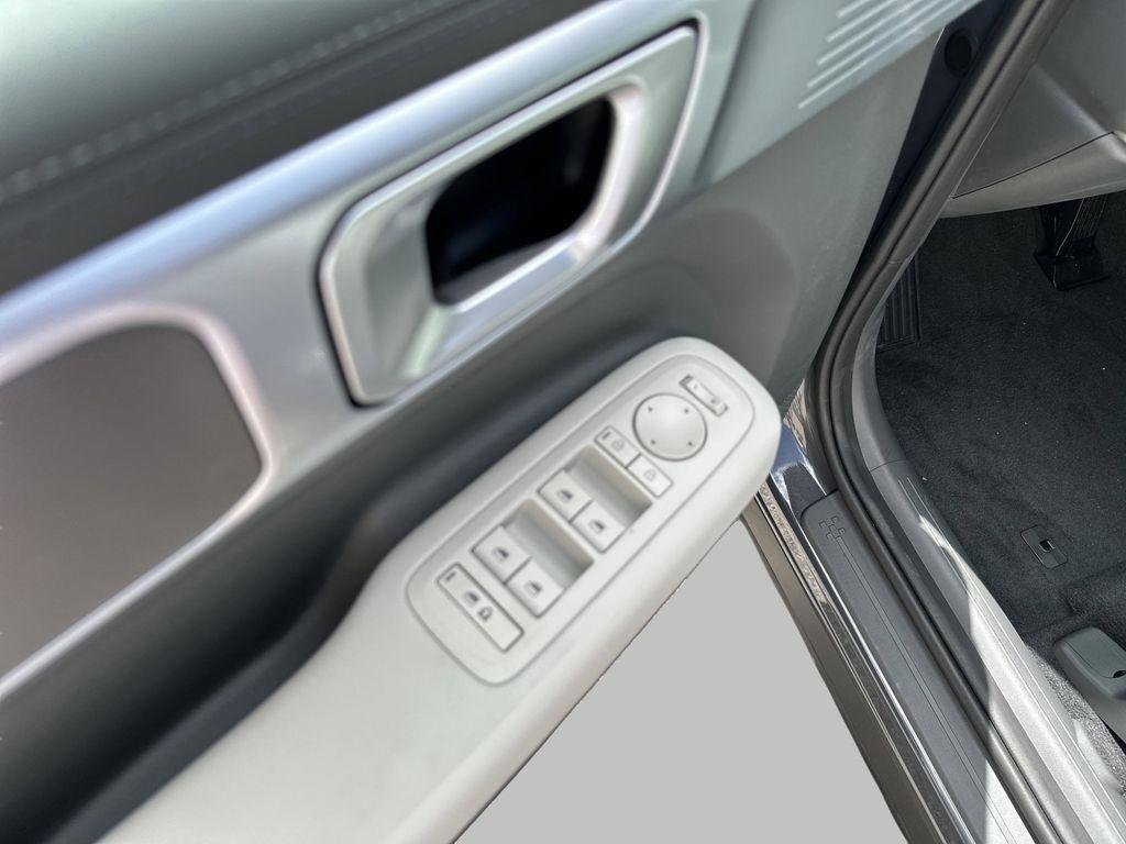New 2026 Ecotronic Gray Hyundai SE FWD image 14