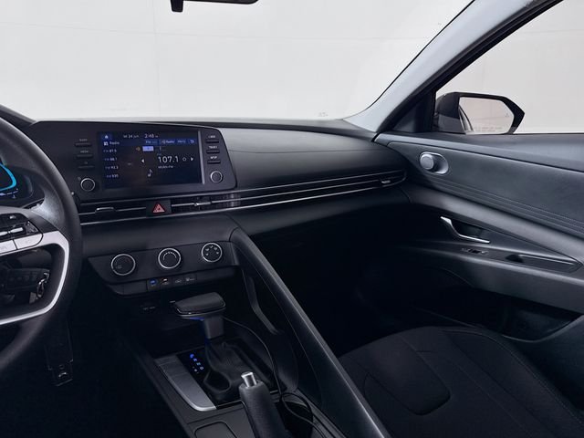 Used 2024 Gray Hyundai SE image 23