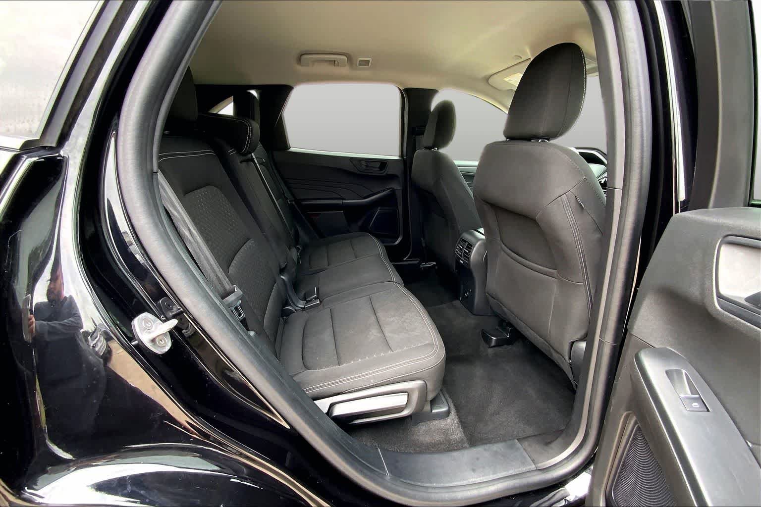 Used 2024 Agate Black Metallic Ford Active image 19