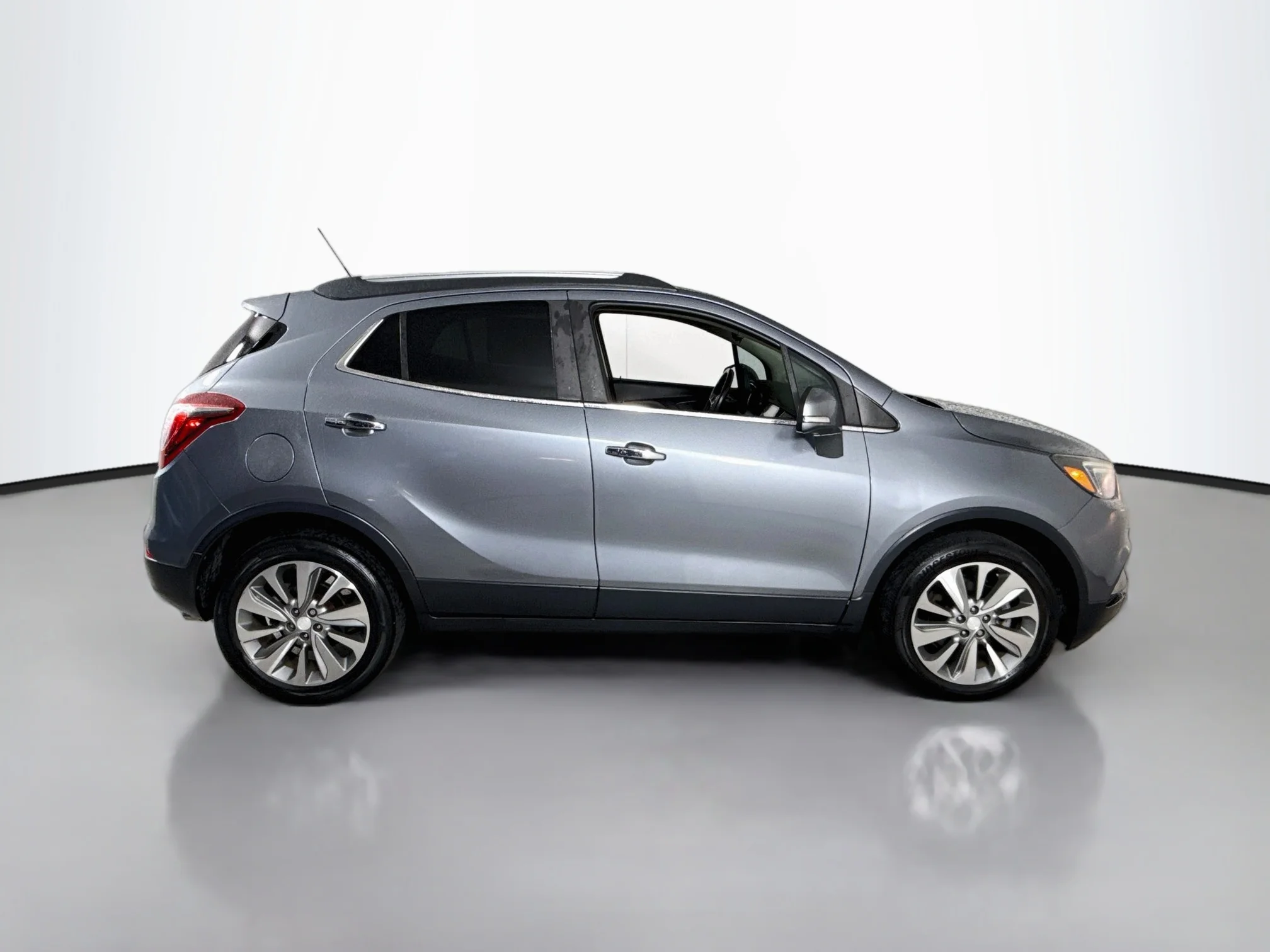 Used 2019 Gray Buick Preferred image 12
