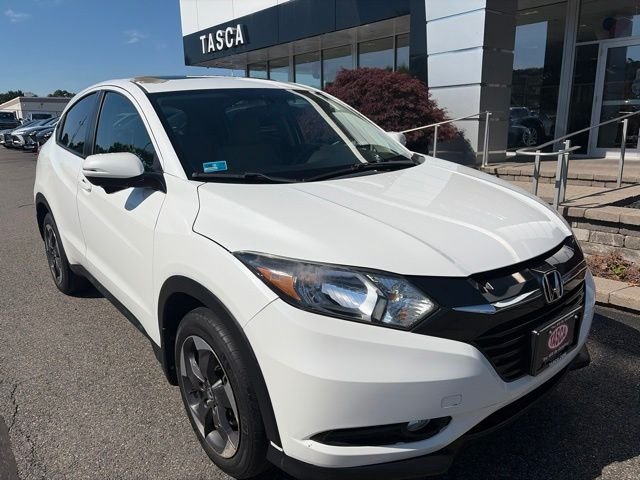 Used 2018 White Honda EX image 1