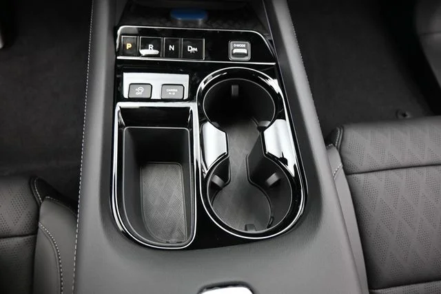 New 2026 Everest White Pearl TriCoat Nissan Platinum image 26