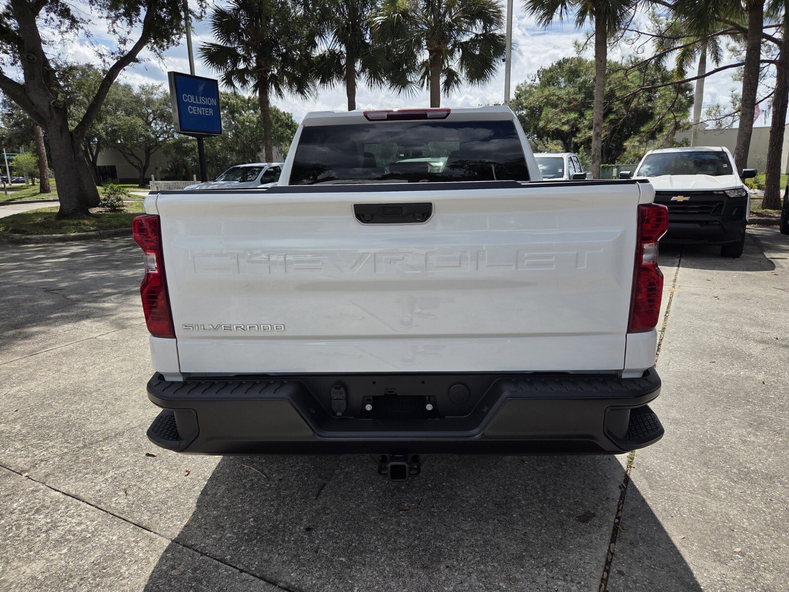 New 2026 Summit White Chevrolet WT image 6
