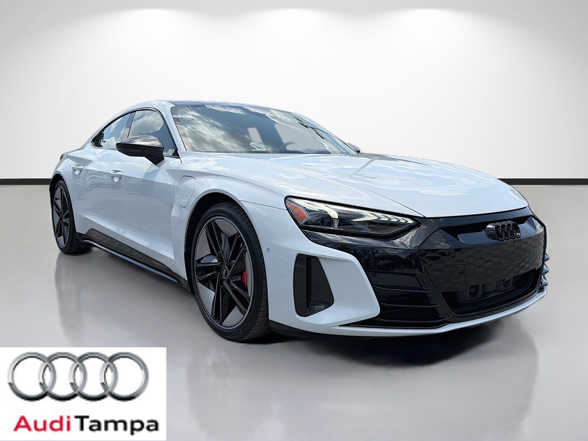 2022 Audi RS e-tron GT -'s photo