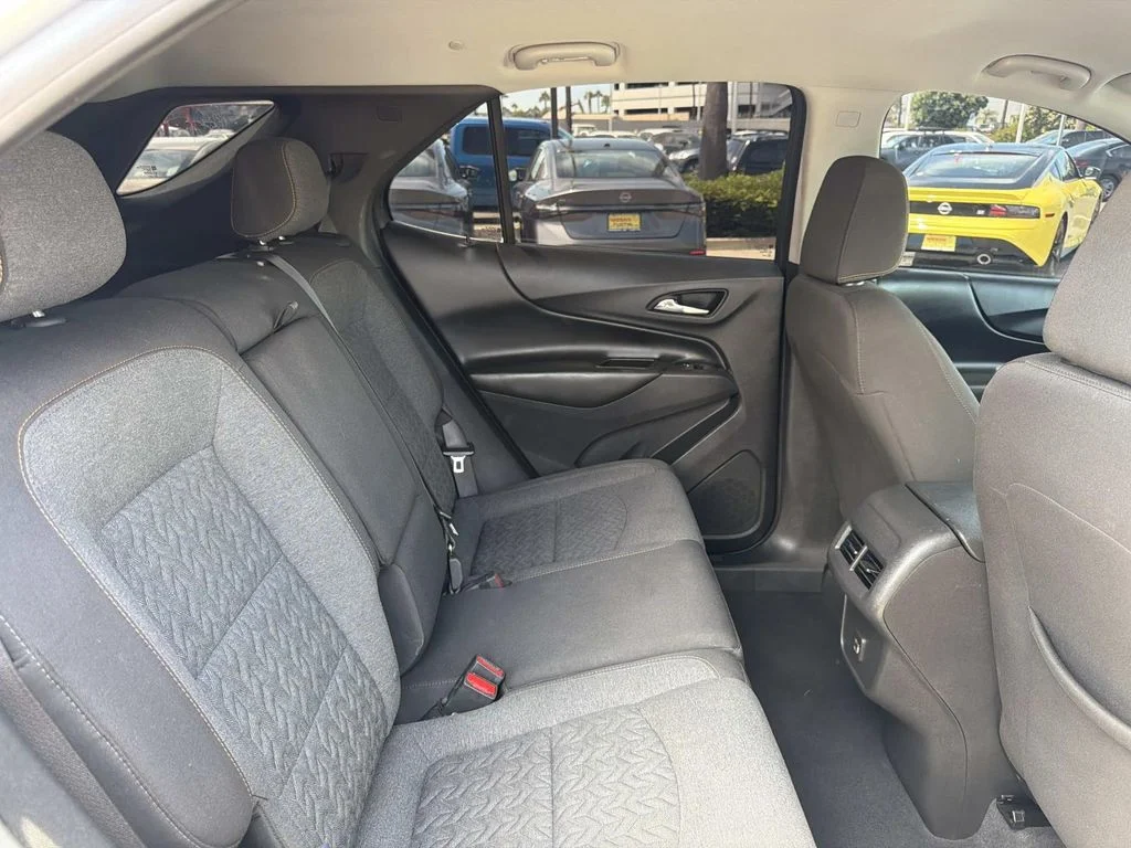 Used 2022 Silver Ice Metallic Chevrolet LT image 28