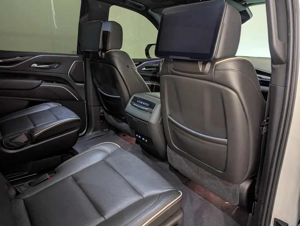 Used 2021 White Cadillac Sport image 39